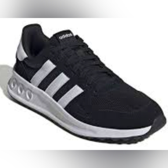 Adidas Run 84 Black and White Men's Running Shoes Size 13 NIB MSRP $90